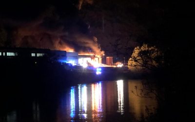 Azienda in fiamme in Valbrenta a Campolongo
