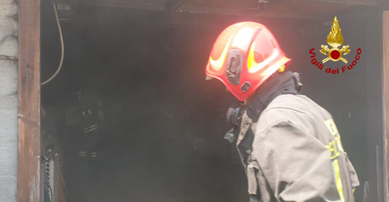 Garage a fuoco a Montecchio Maggiore