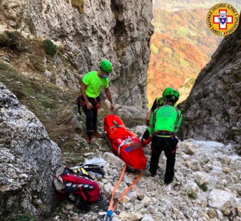 Infortunio nel boale del Baffelan: recupero con barella!