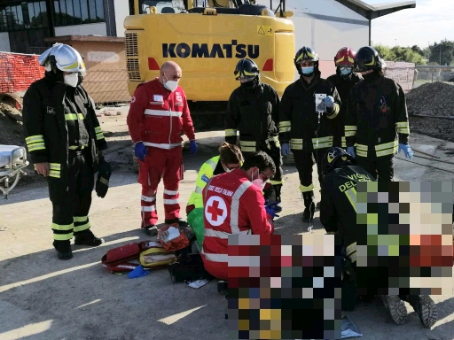Morto sul lavoro a Montà: due operai sepolti nello scavo dell’acquedotto